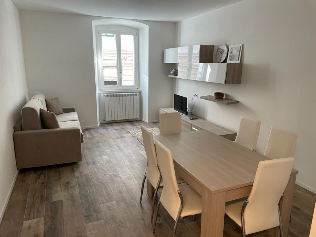 Casa Vacanze Ginevra 1 Trieste Ngoại thất bức ảnh