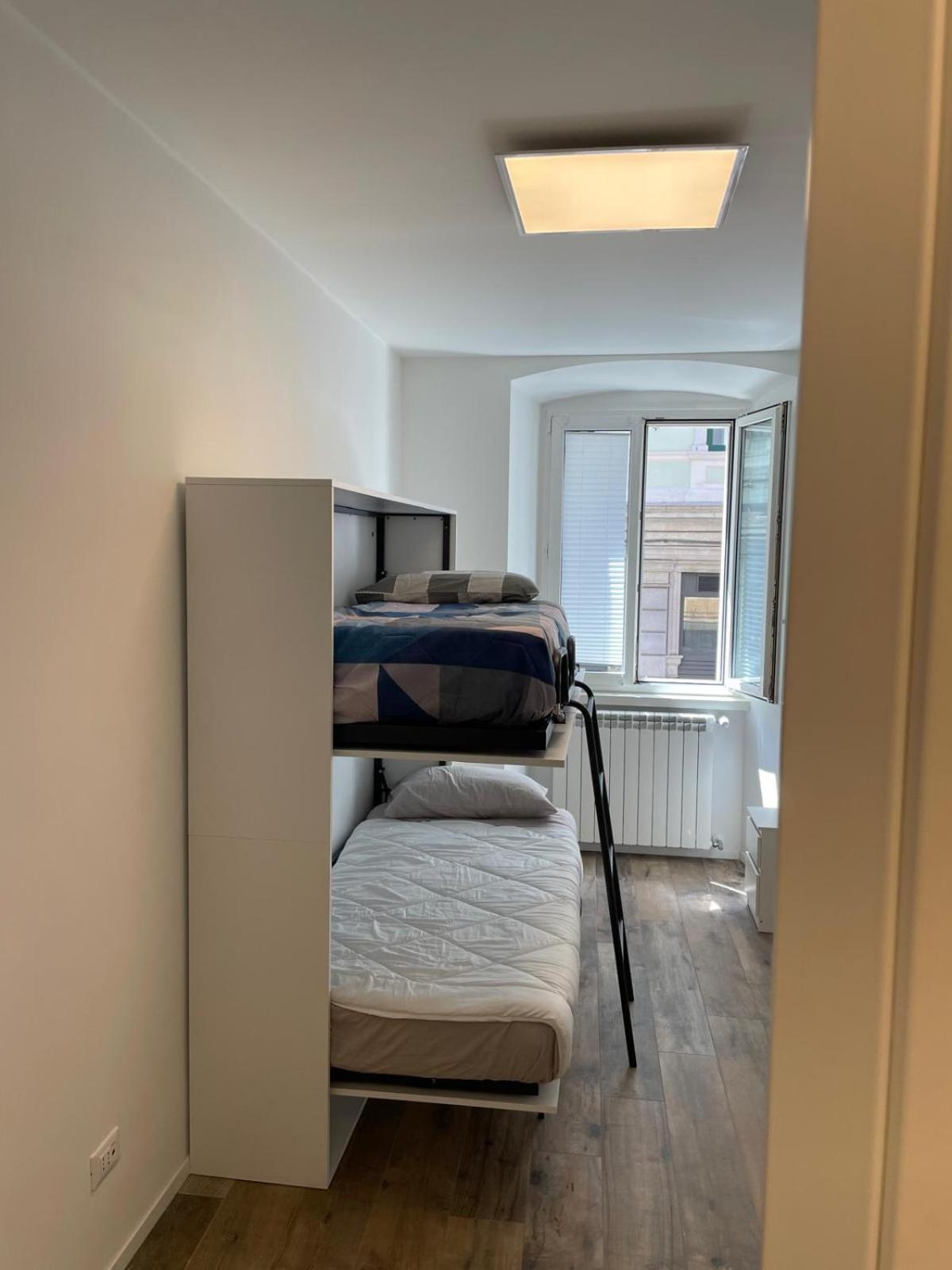 Casa Vacanze Ginevra 1 Trieste Ngoại thất bức ảnh